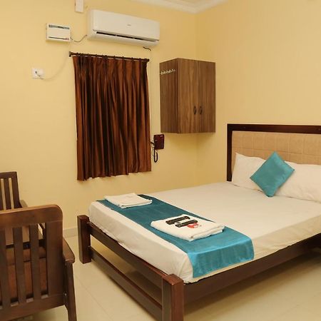 Kaala Bairav Grand Annex Temple Stay, Madurai Bagian luar foto