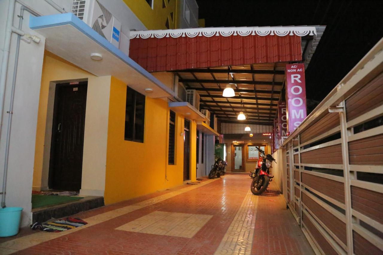 Kaala Bairav Grand Annex Temple Stay, Madurai Bagian luar foto